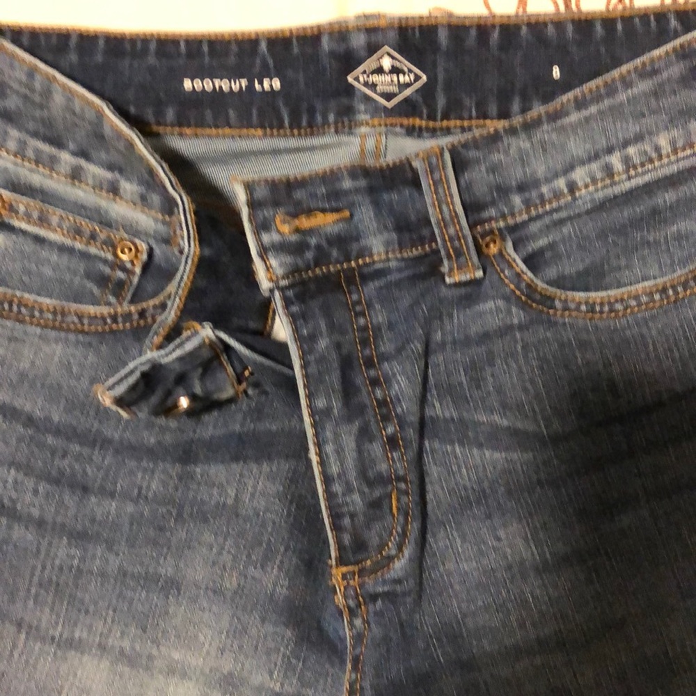 St. John’s Bay bootcut jeans size 8